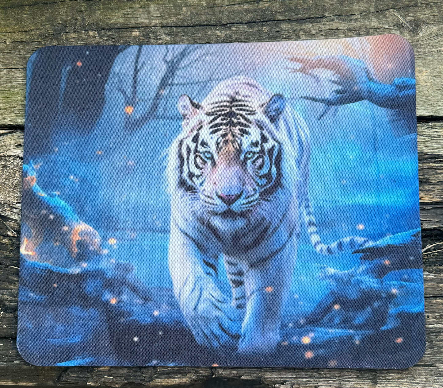 White tiger mouse pad